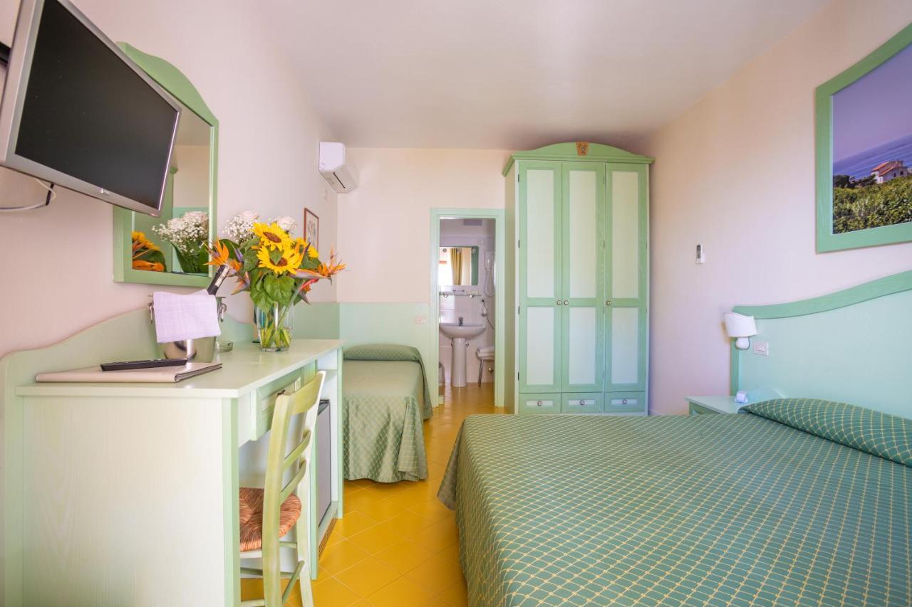 Hotel Sardi Пормонте Екстер'єр фото